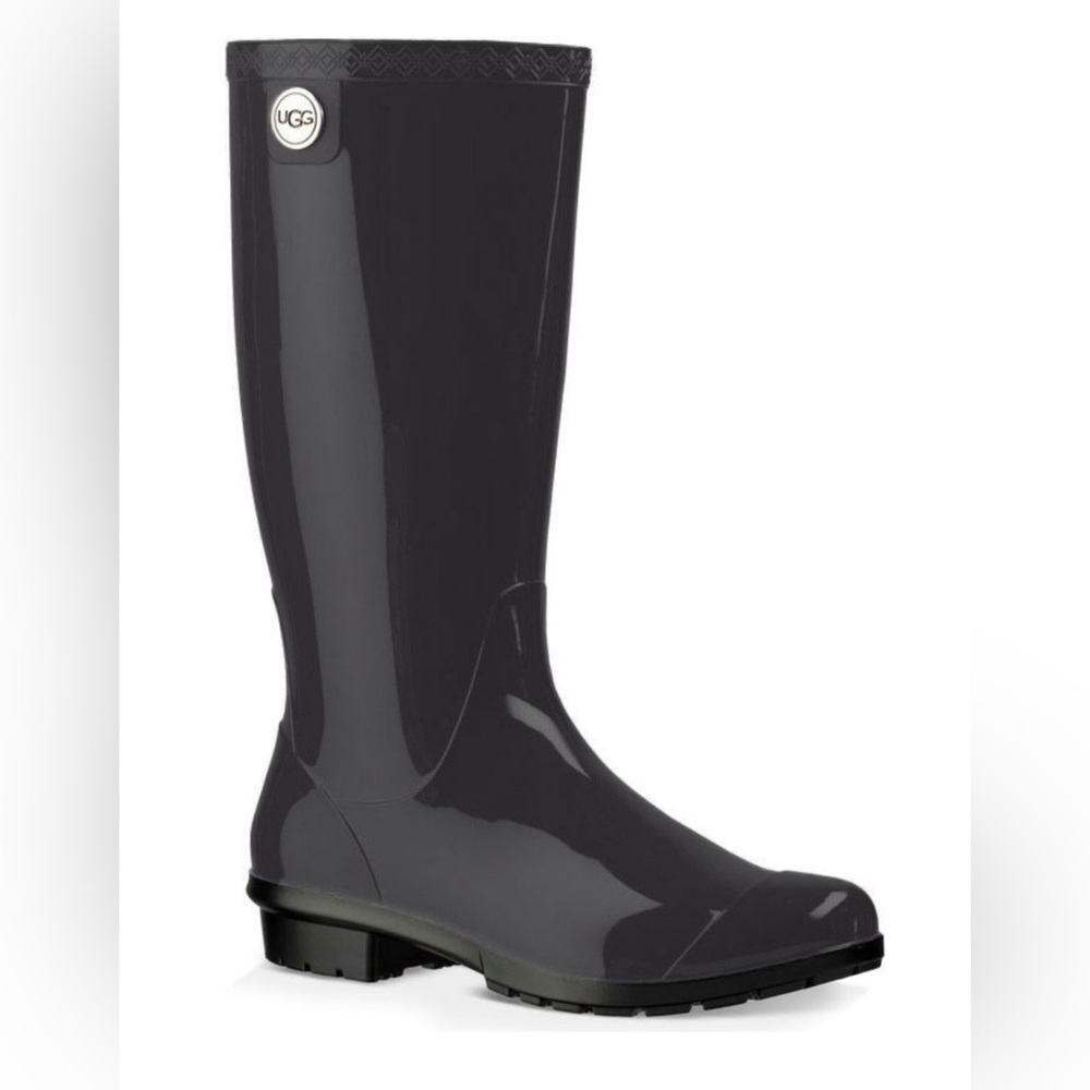 NIB UGG Shaye Rain Boots